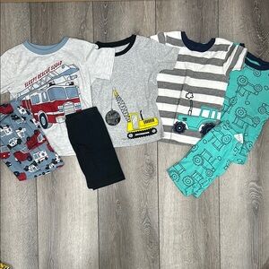 5T Carter’s Pajama Set
